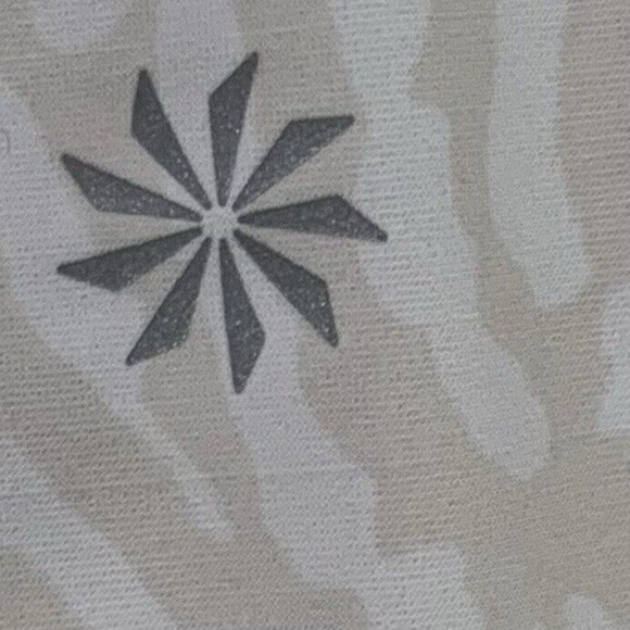 Athleta Workout Athletic Top Shirt Women's Small Tan White Abstract Gym Stretchy - Picture 5 of 9